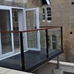 sunrock-chelsea-balcony-with-glass-in-bath